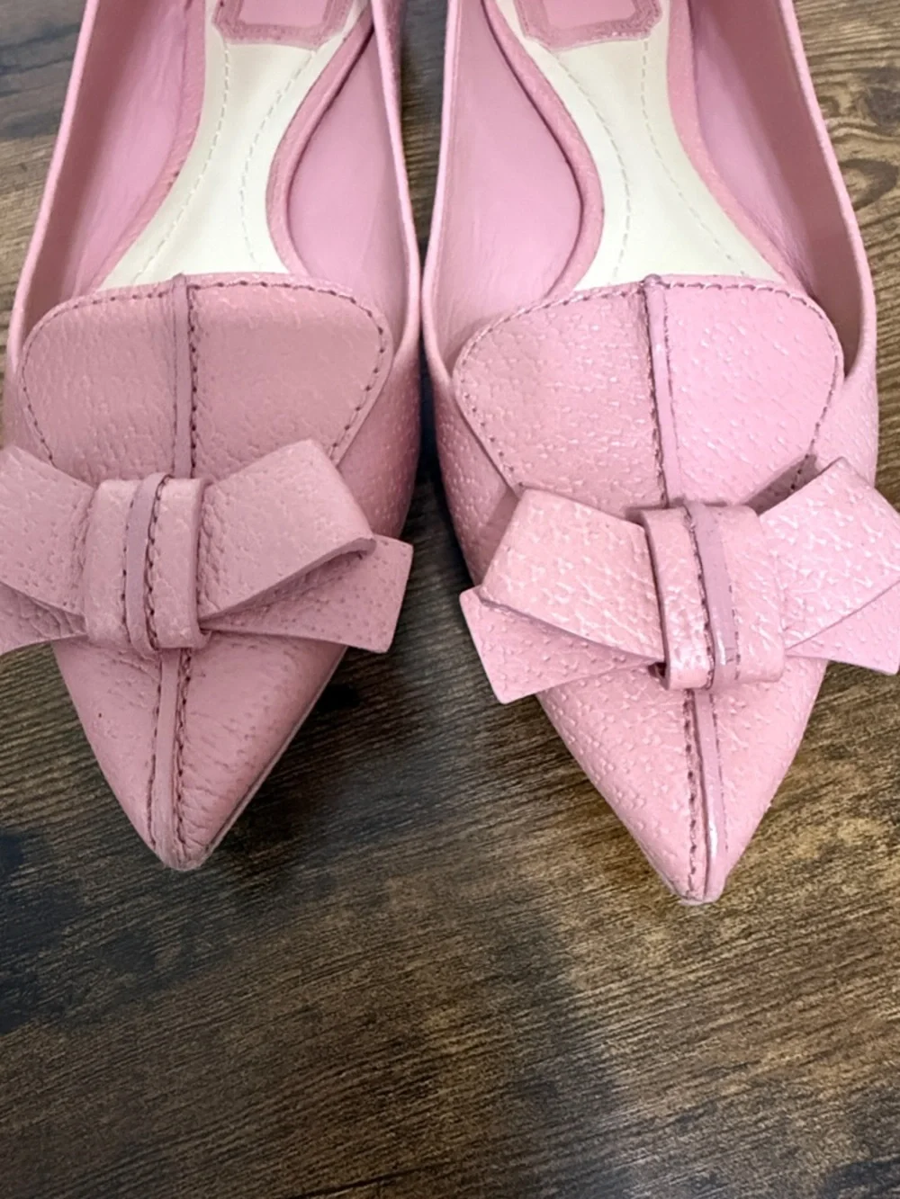 Dior Pink Pointed-Toe Leather Flats with Decorative Bow - Picture 3 of 4